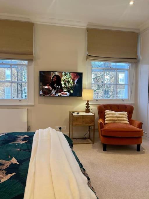 Flat In The Heart Of Holland Park Daire Londra Dış mekan fotoğraf